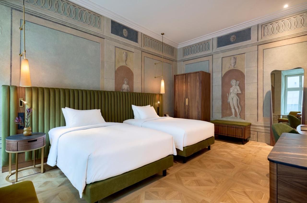 Saski Curio Collection By Hilton 5*
